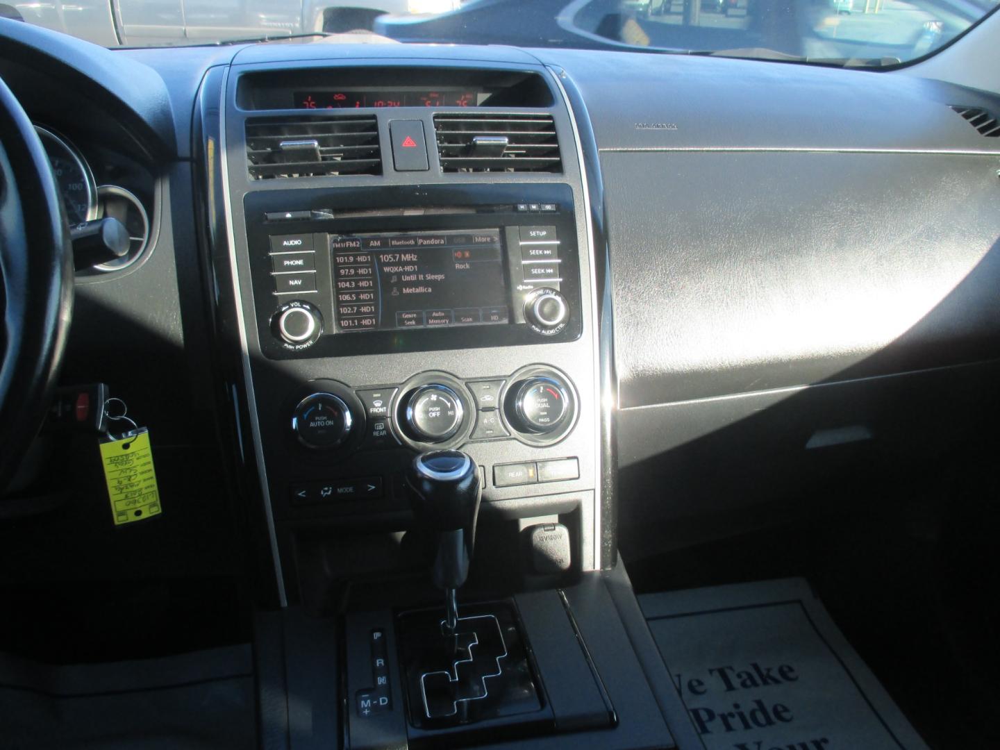 2013 GRAY Mazda CX-9 Sport AWD (JM3TB3BVXD0) with an 3.7L V6 DOHC 24V engine, 6-Speed Automatic transmission, located at 1254 Manheim Pike, Lancaster, PA, 17601, (717) 393-9133, 40.062870, -76.323273 - Photo#14